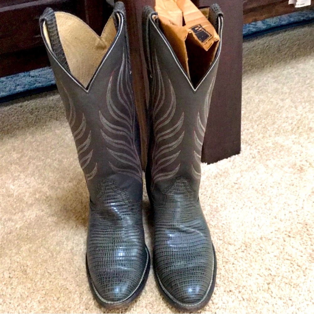 Vintage Frye Grey Cowboy Boots sized 7.5B